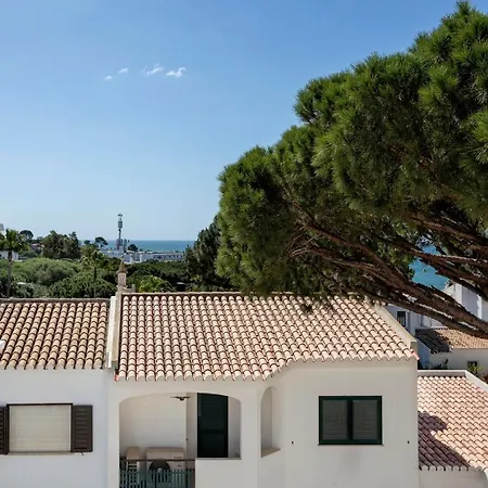 Isabel * Vale do Lobo