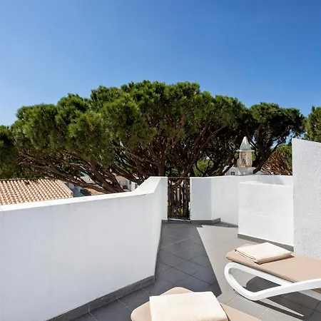 Isabel Villa Vale do Lobo