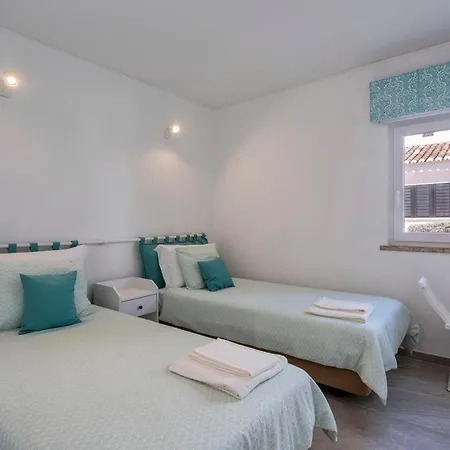 Villa Isabel Vale do Lobo